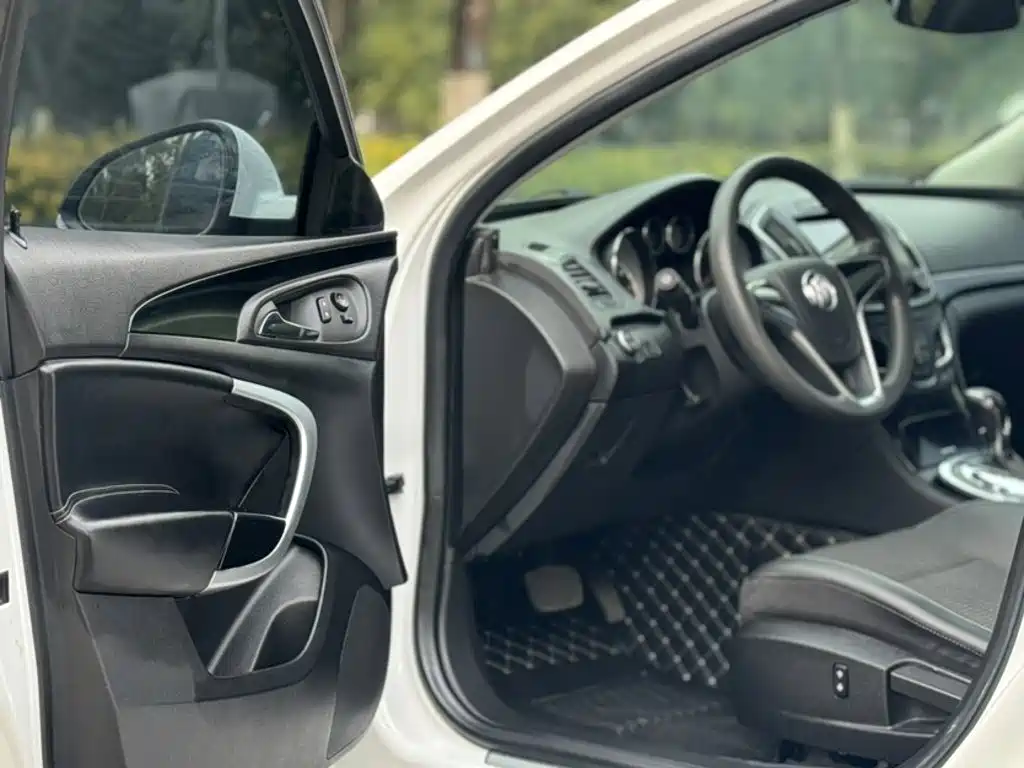 Buick Regal 2015 — фото 13