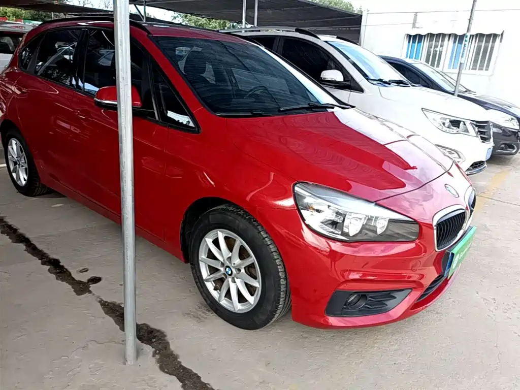BMW 2 Series Active Tourer 2017 — фото 4