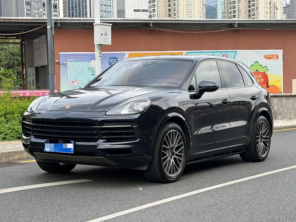 Porsche Cayenne 2021 — фото 1