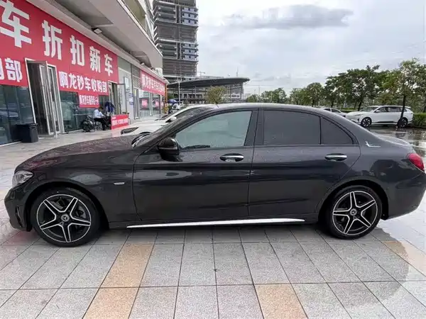 Mercedes-Benz C-Class 2021