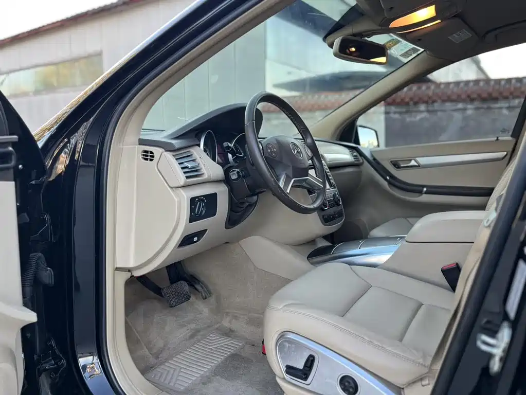 Mercedes-Benz R-Class 2013 — фото 16