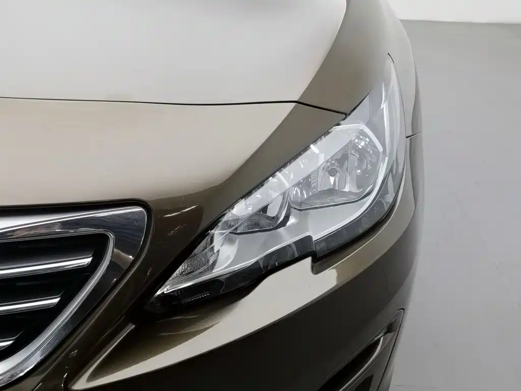 Peugeot 408 2015 — фото 7