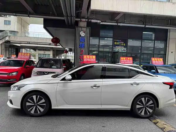 Nissan Teana 2021