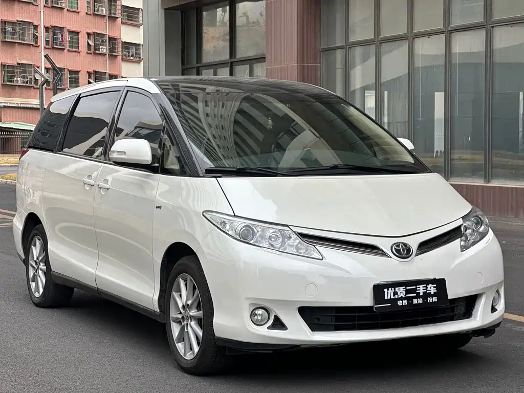 Toyota Previa 2018 — фото 3