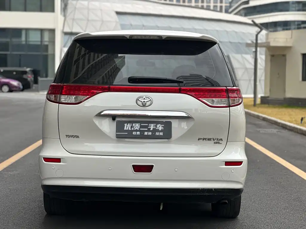 Toyota Previa 2018 — фото 8