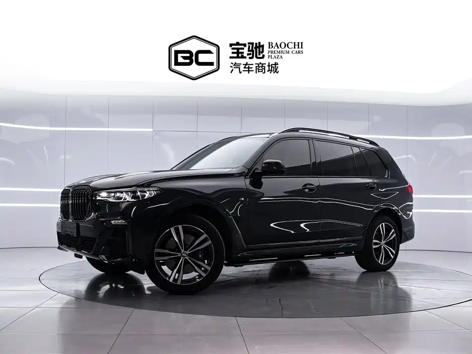 BMW X7 2021 — фото 1