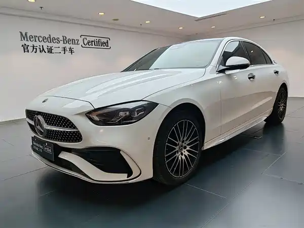 Mercedes-Benz C-Class 2024