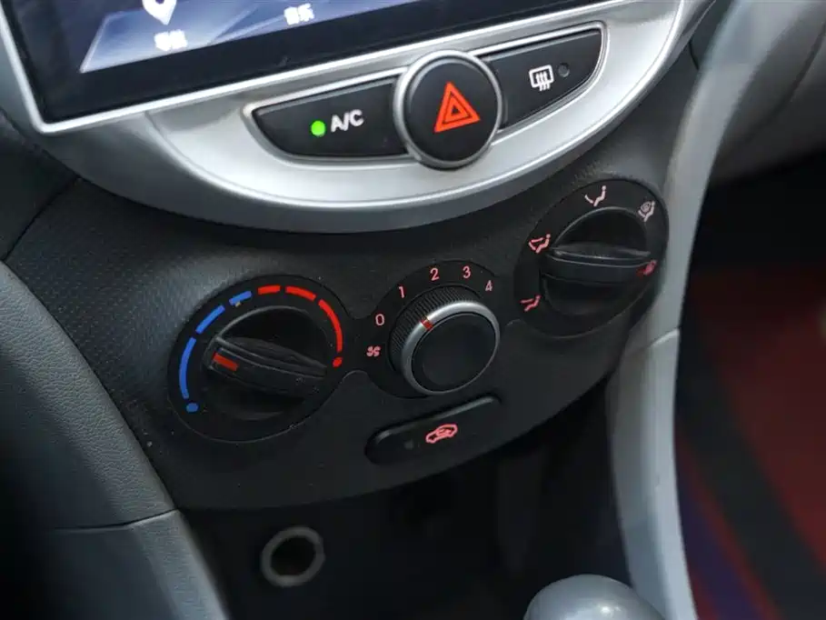 Hyundai Verna 2019 — фото 8