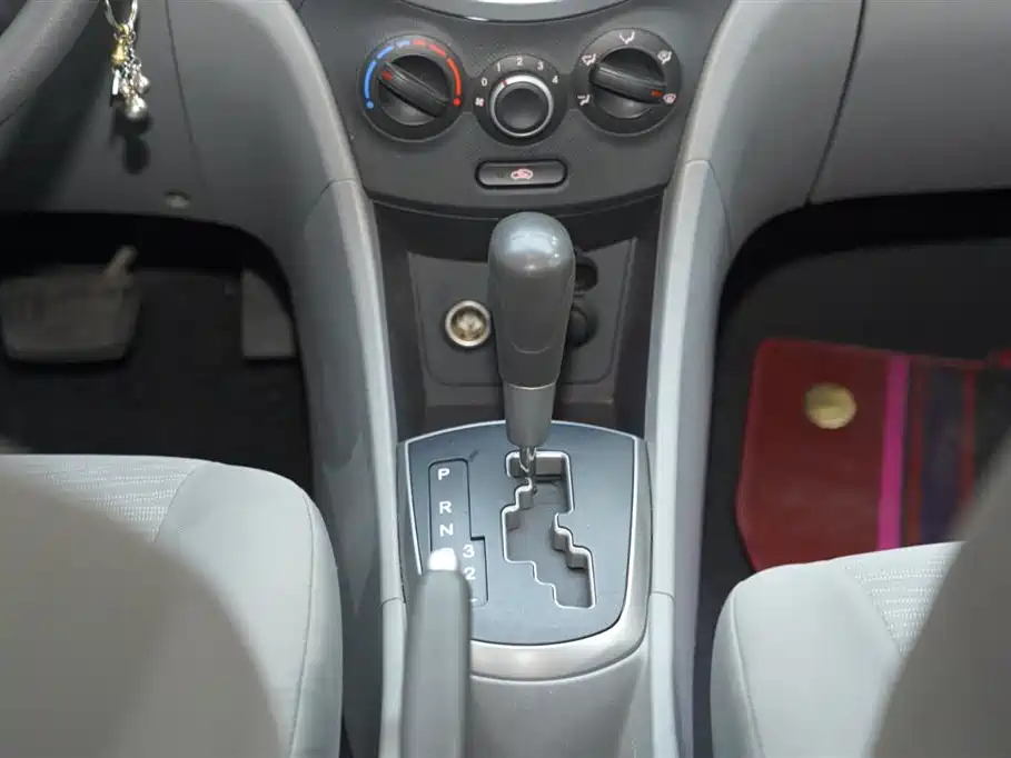 Hyundai Verna 2019 — фото 18