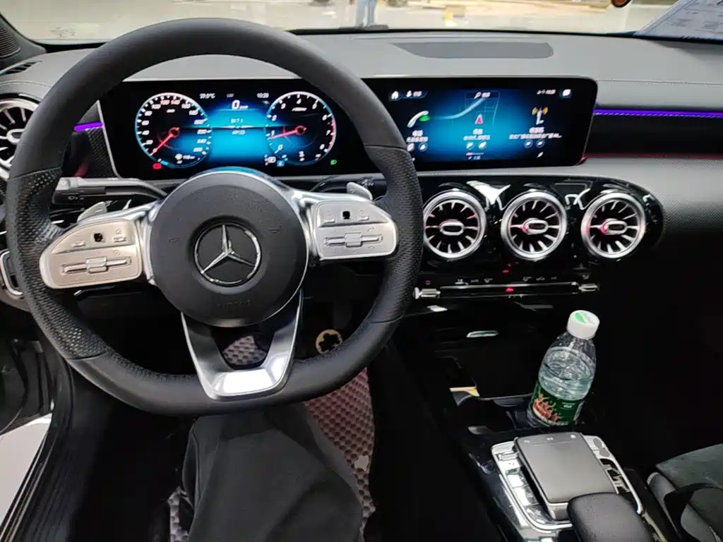 Mercedes-Benz A-Class 2020 — фото 10