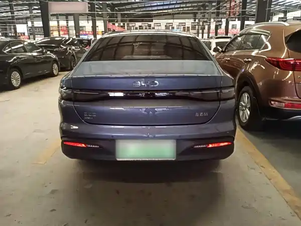 BYD Seal 05 DM-i 2025