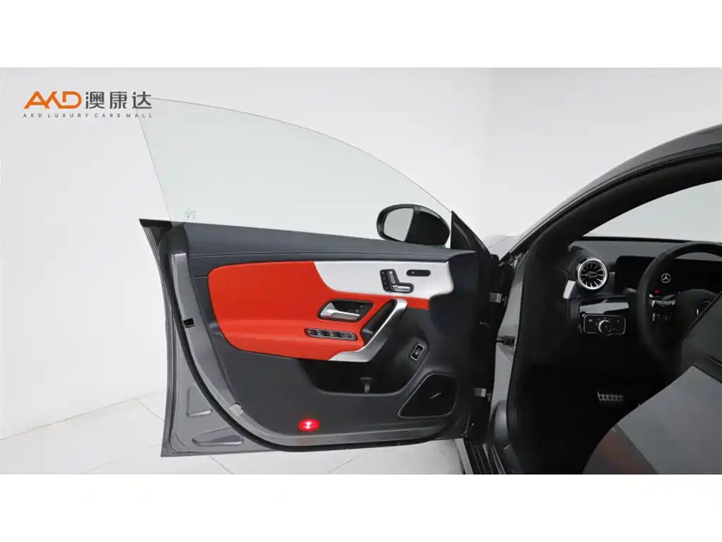 Mercedes-Benz CLA AMG 2025 — фото 10