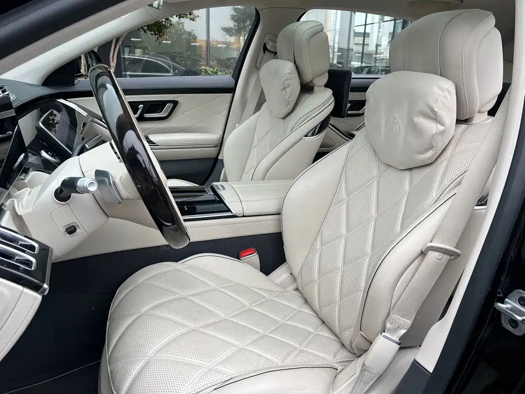 Mercedes-Benz Maybach S-Class 2023