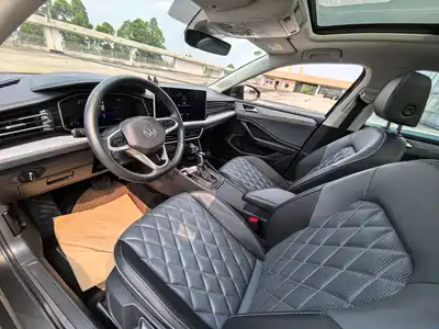Volkswagen Sagitar 2023