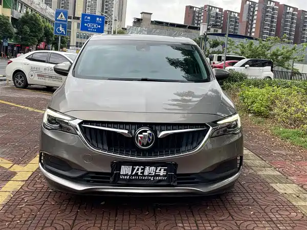 Buick GL6 2020
