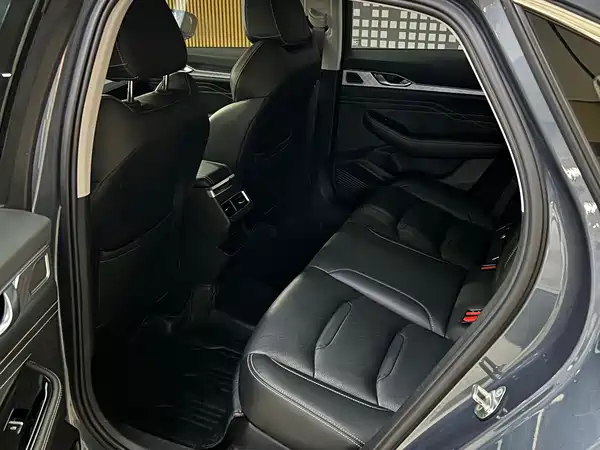 Geely Xingrui 2023