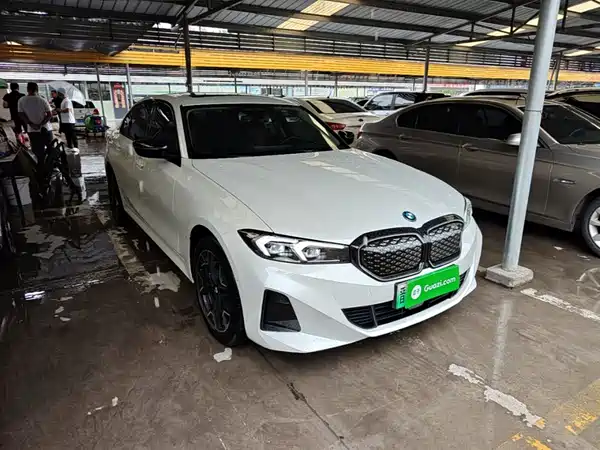 BMW i3 2025