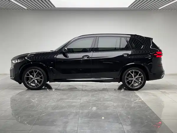 BMW X5 2024