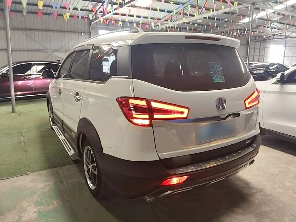BAIC BAIC Weiwang M60 2019 — фото 23