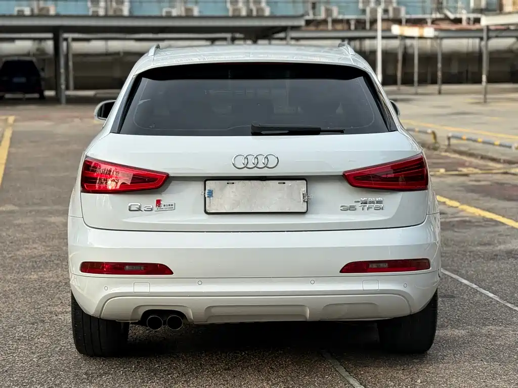 Audi Q3 2015 — фото 9