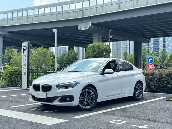 BMW 1 Series 2019