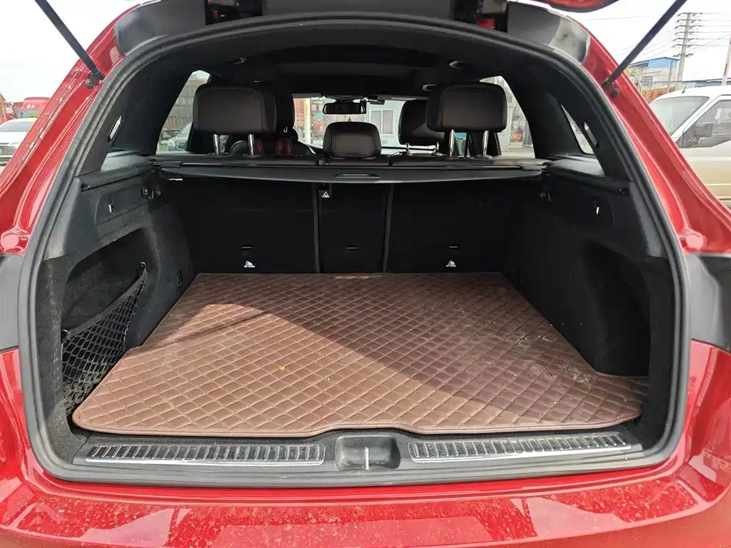 Mercedes-Benz GLC 2018 — фото 15