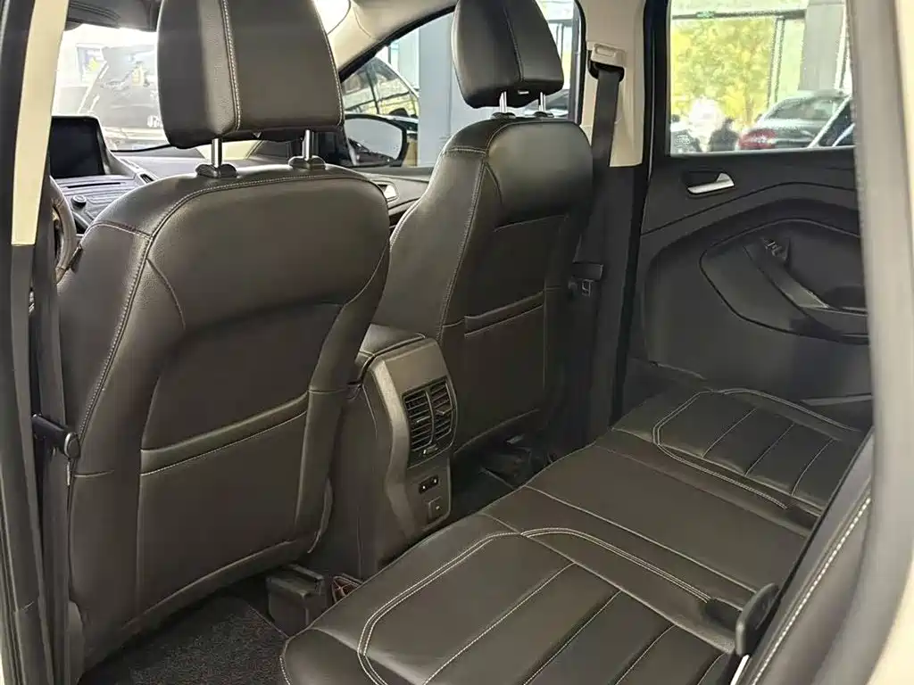 Ford Kuga 2018 — фото 14