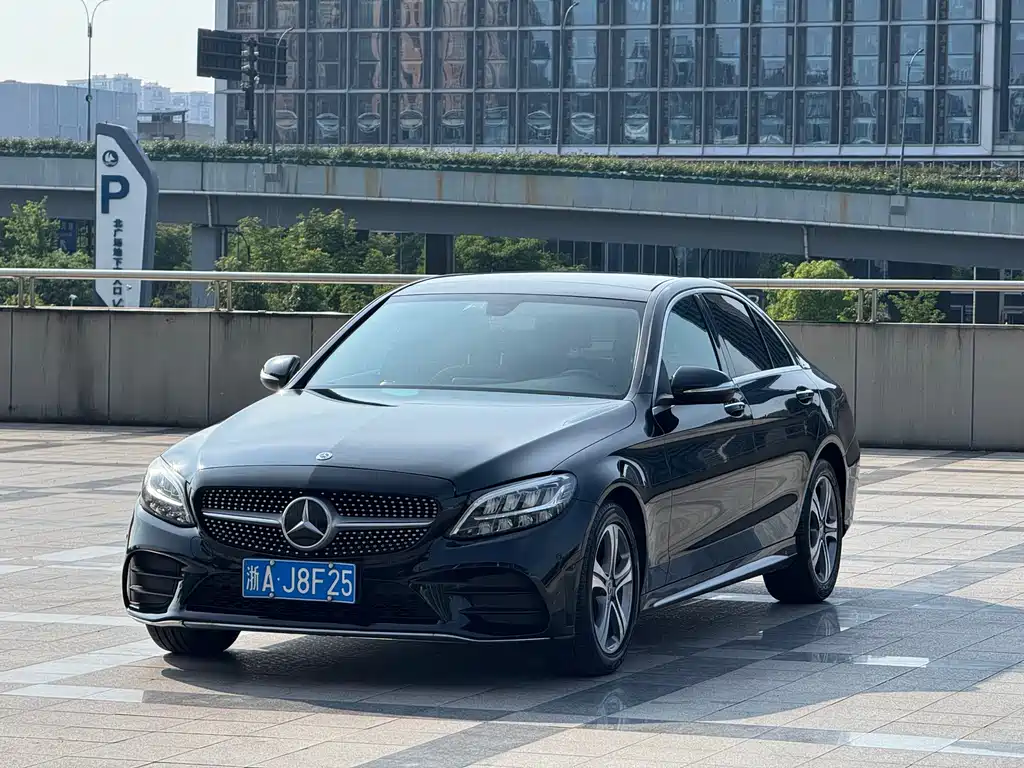 Mercedes-Benz C-Class 2020 — фото 1