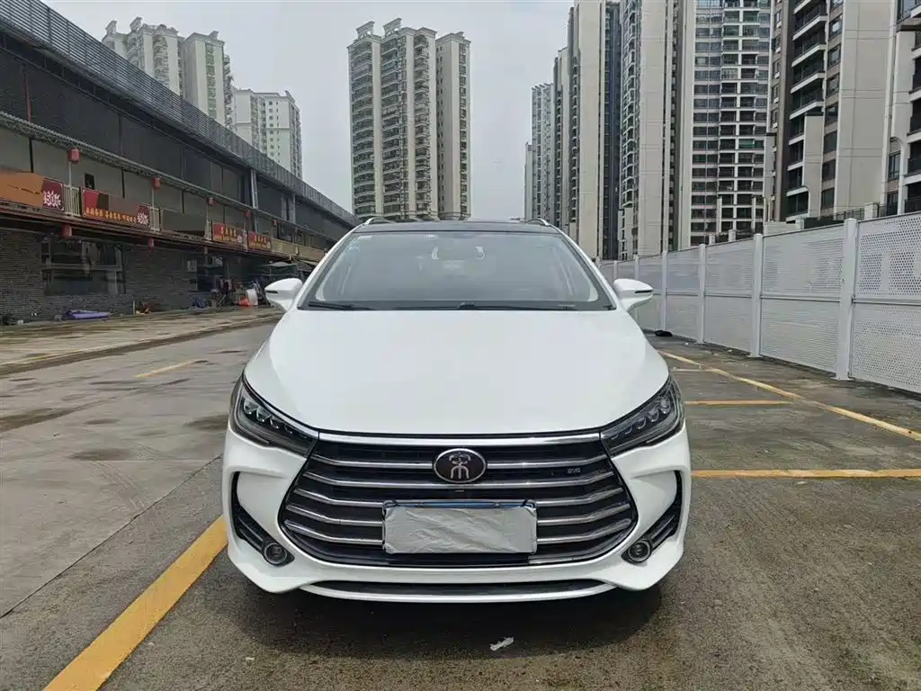 BYD MAX 2018 — фото 3