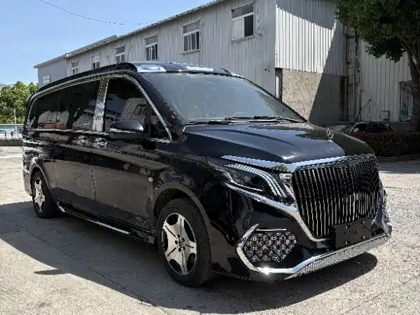 Mercedes-Benz Vito 2023 — фото 2