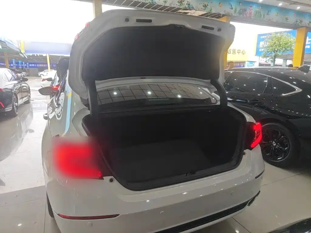 Honda Accord 2023 — фото 19