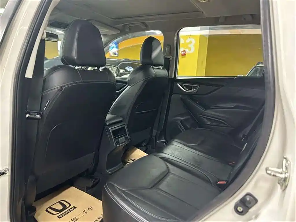 Subaru Forester 2019 — фото 11