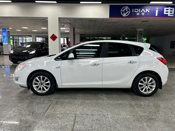 Buick Excelle GT 2013