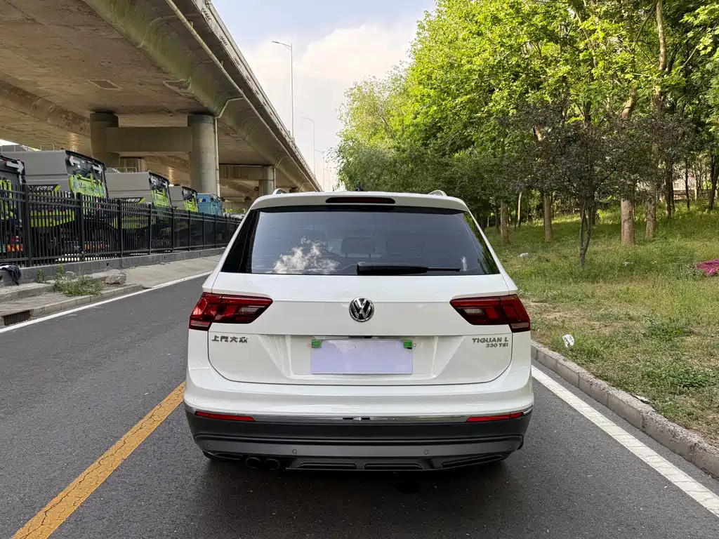 Volkswagen Tiguan L 2020 — фото 6