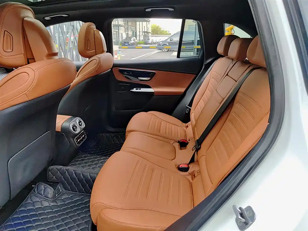 Mercedes-Benz GLC 2024