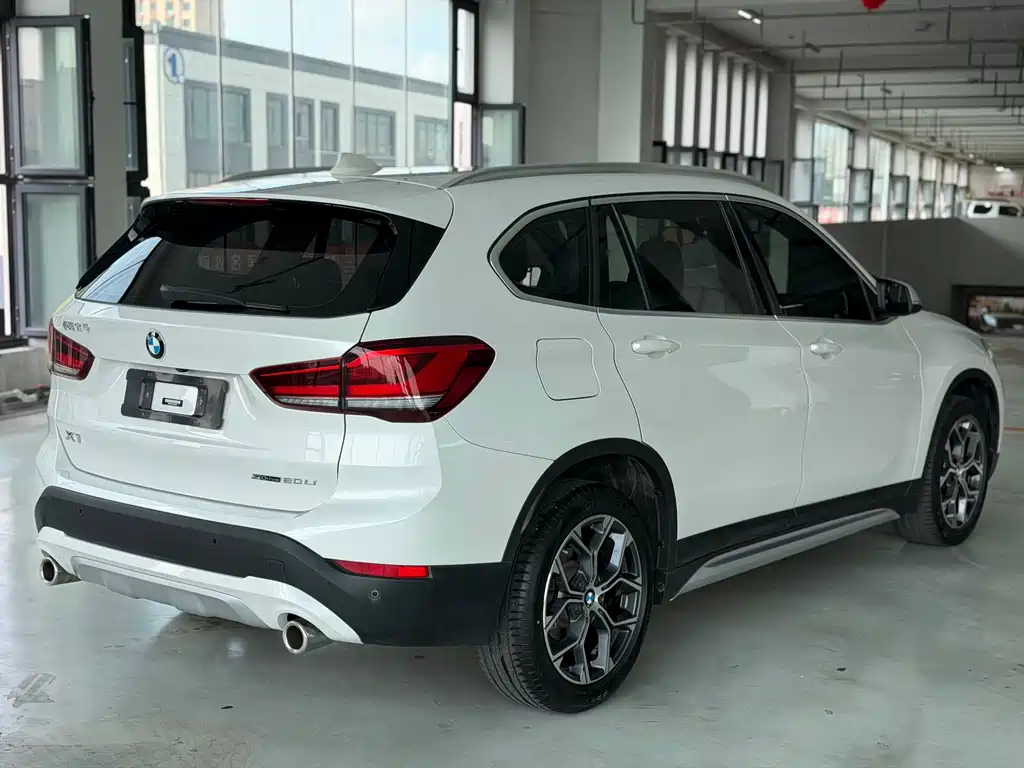 BMW X1 2022 — фото 9