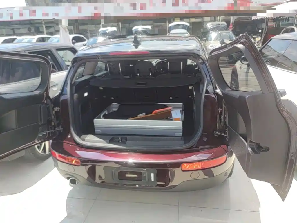 MINI Clubman 2018 — фото 19