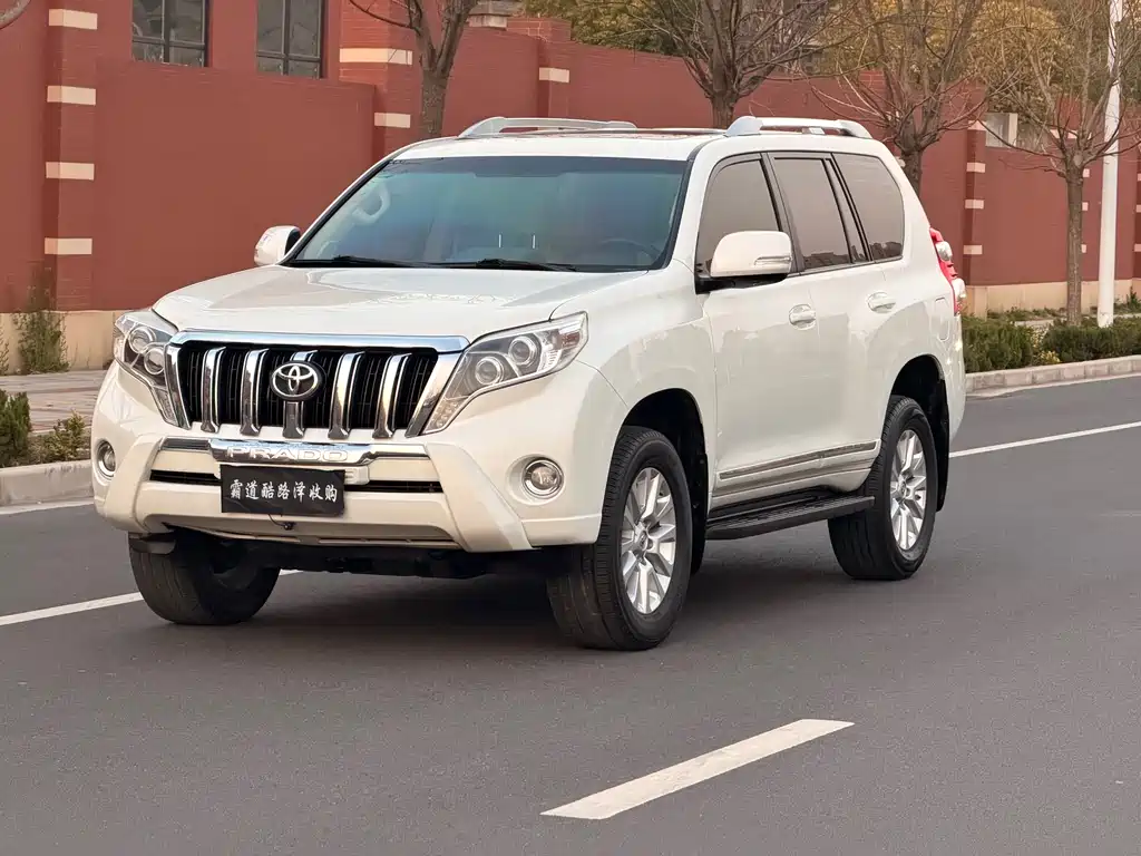 Toyota Prado 2017 — фото 3