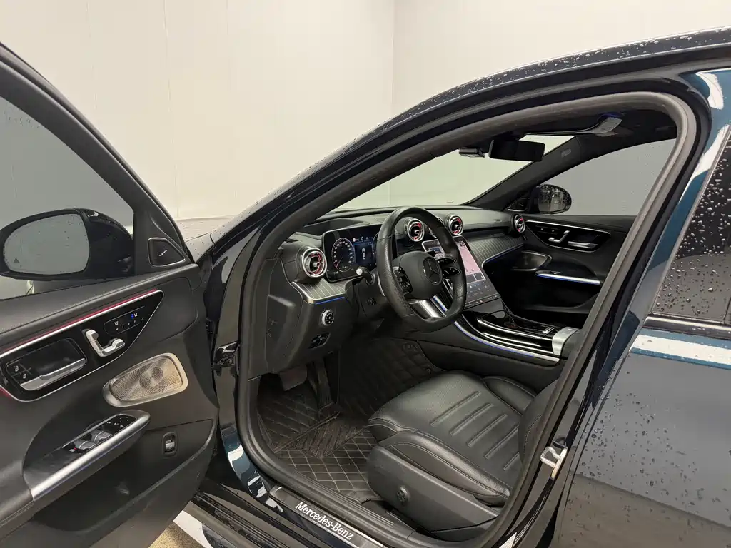 Mercedes-Benz C-Class 2021