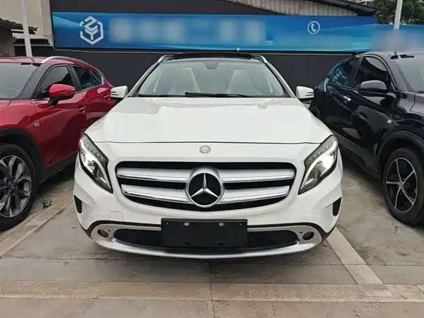 Mercedes-Benz GLA 2016