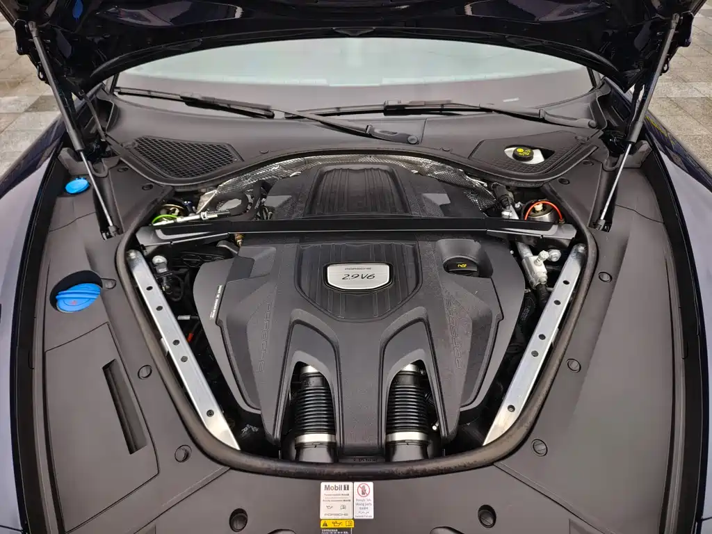 Porsche Panamera 2022 — фото 16