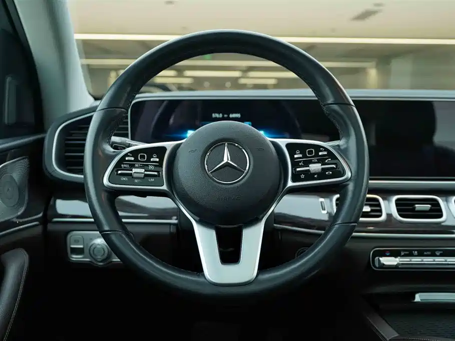 Mercedes-Benz GLE 2021 — фото 16