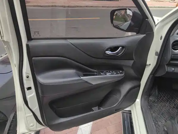 Nissan Terra 2021