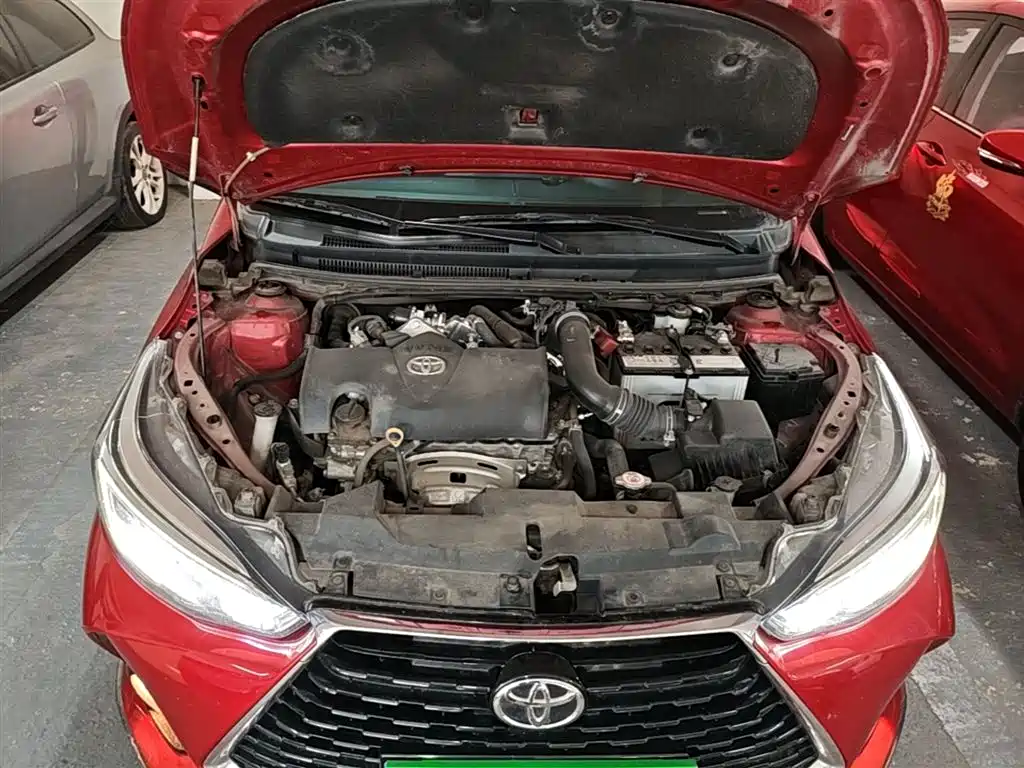 Toyota Yaris L 2022 — фото 20