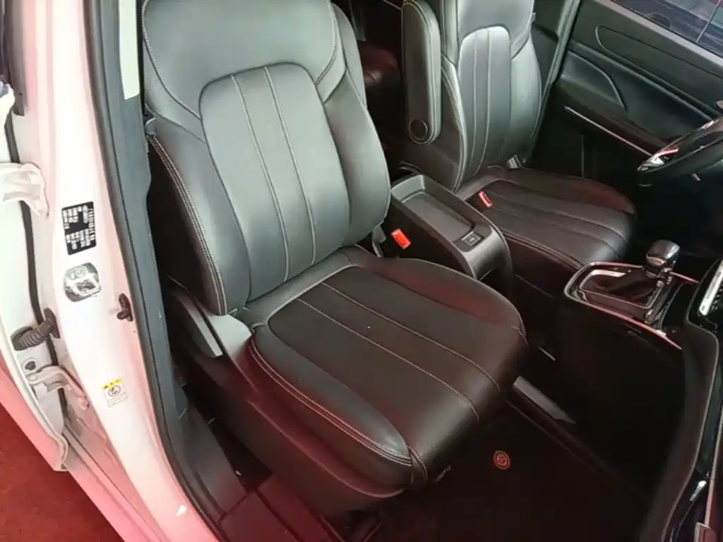 GAC Trumpchi M6 2021 — фото 25