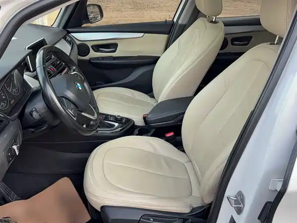 BMW 2 Series Station Wagon 2016