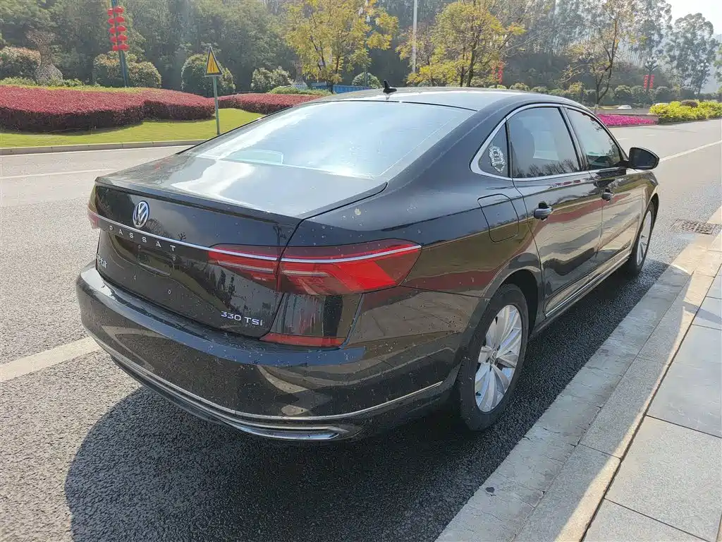 Volkswagen Passat 2019 — фото 4