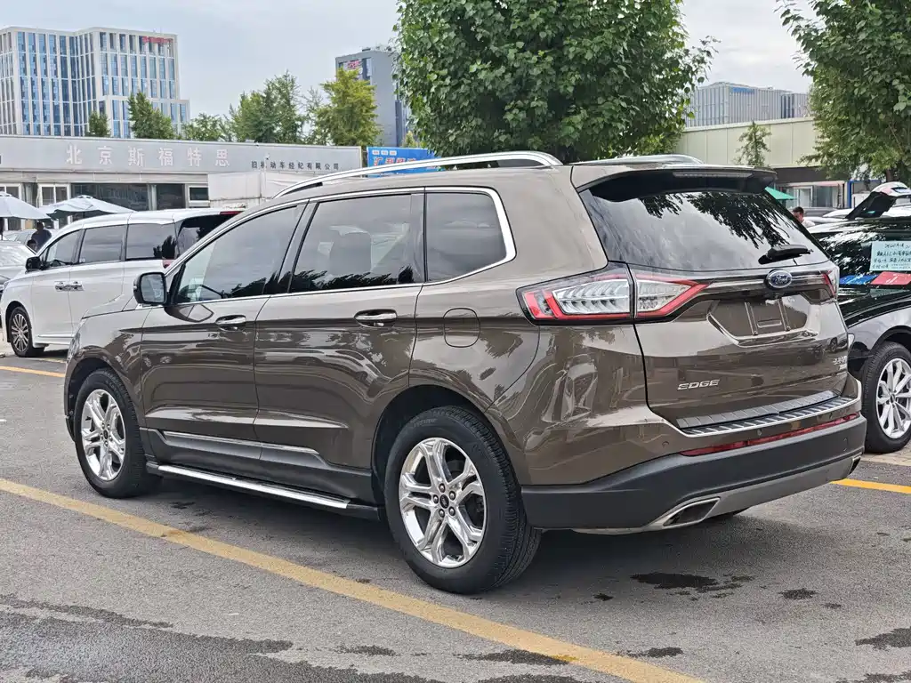 Ford Edge 2017 — фото 4