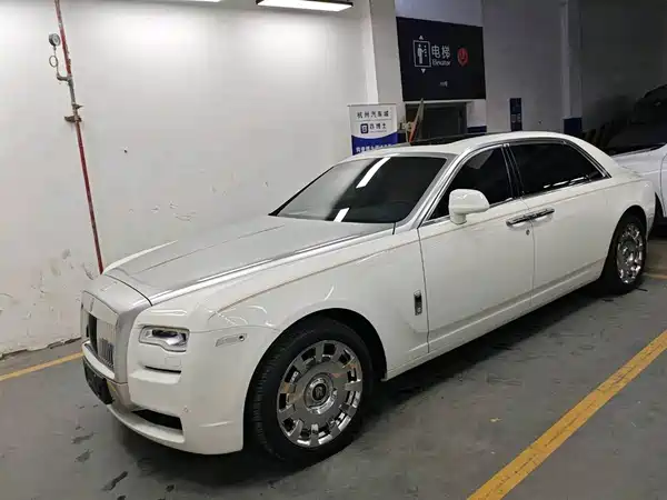 Rolls-Royce Ghost 2012