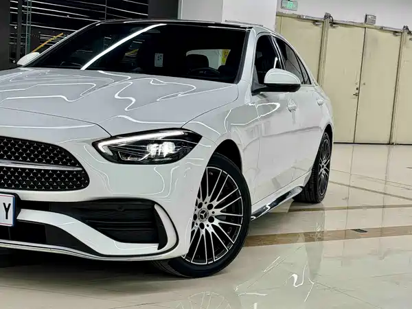 Mercedes-Benz C-Class 2022